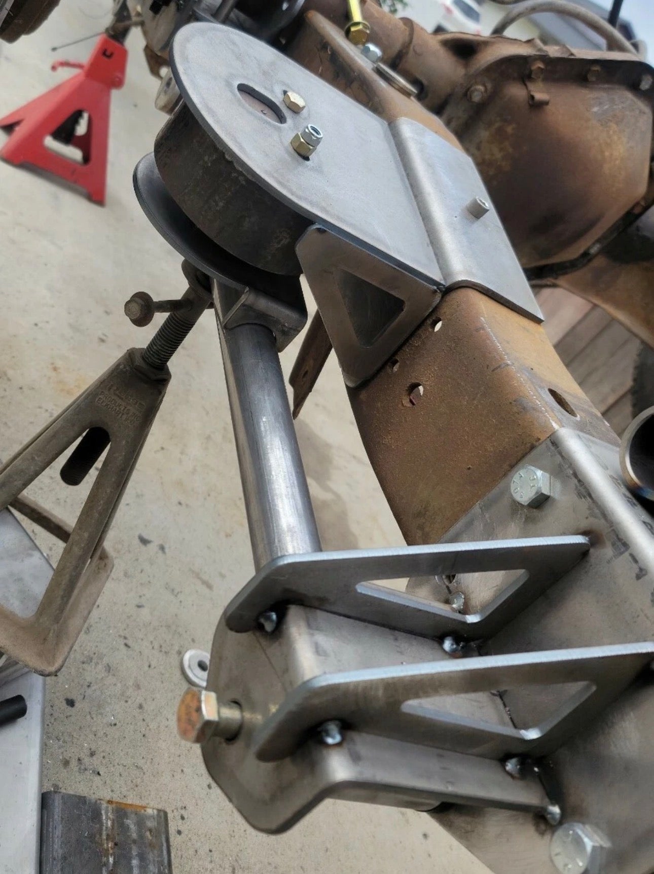 73-87 C10 ONLY WELD ON CANTILEVER 4 LINK W/ WATTS LINK & STEP NOTCH