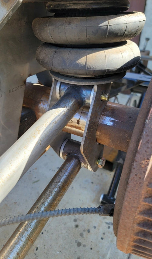 73-87 C10 ONLY WELD ON CANTILEVER 4 LINK W/ WATTS LINK & STEP NOTCH